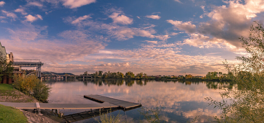 cropped-Donau_Steg_Abend.jpg